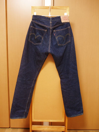 LEVI'S（リーバイス）501XXビンテージ/後ろ全体