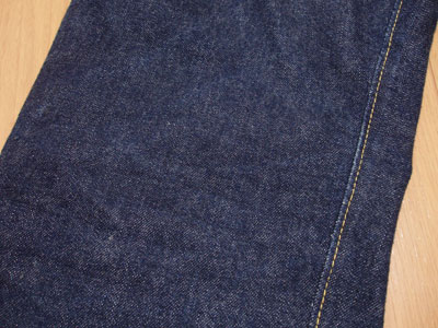 LEVI'S（リーバイス）501XXビンテージ/後ろ左ヒザ